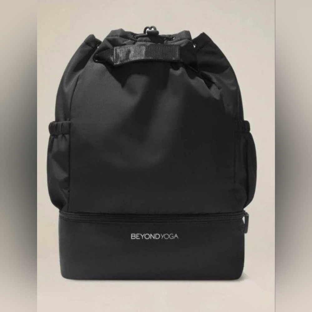 Beyond Yoga Convertible Bag - Backpack & Tote Bag - Gym, Yoga, Pilates - Black